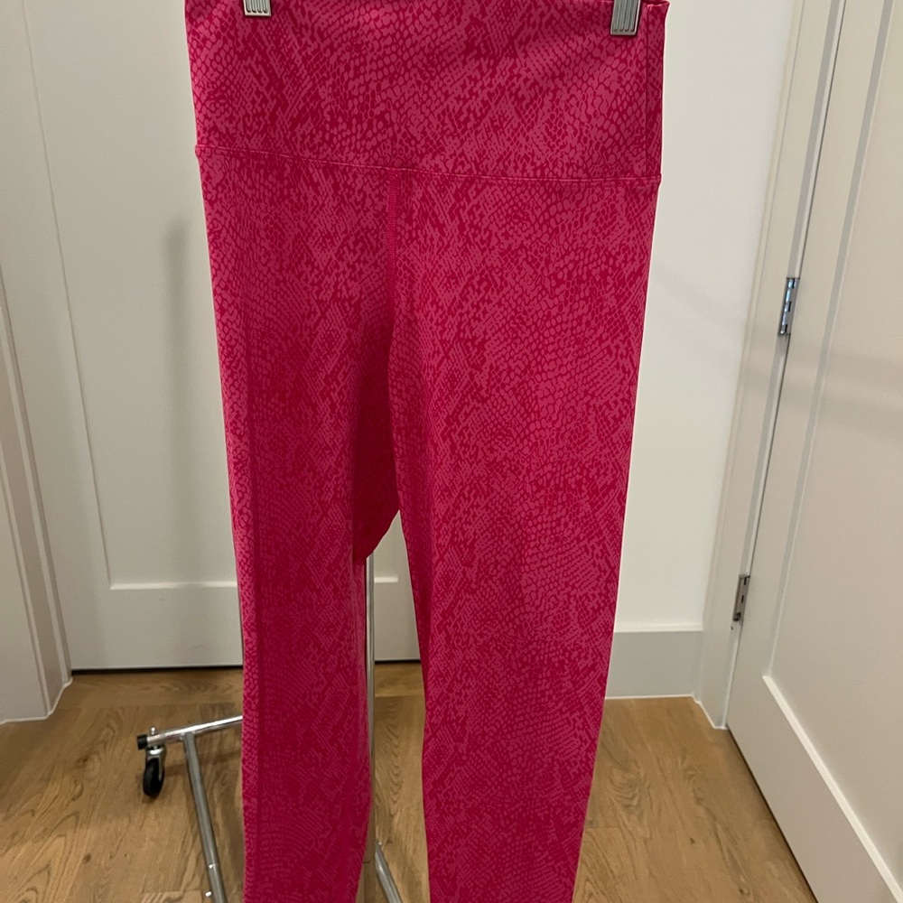 Beach Riot Pink Textured Leggings